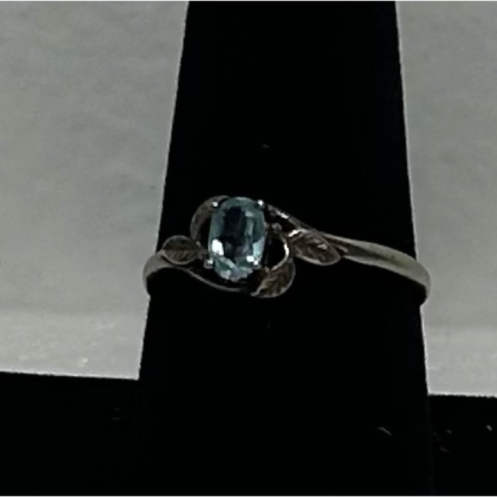 VTG Avon Sterling Silver (925) Light Blue Gemstone w/ Leaf Accent Ring (Size 9)